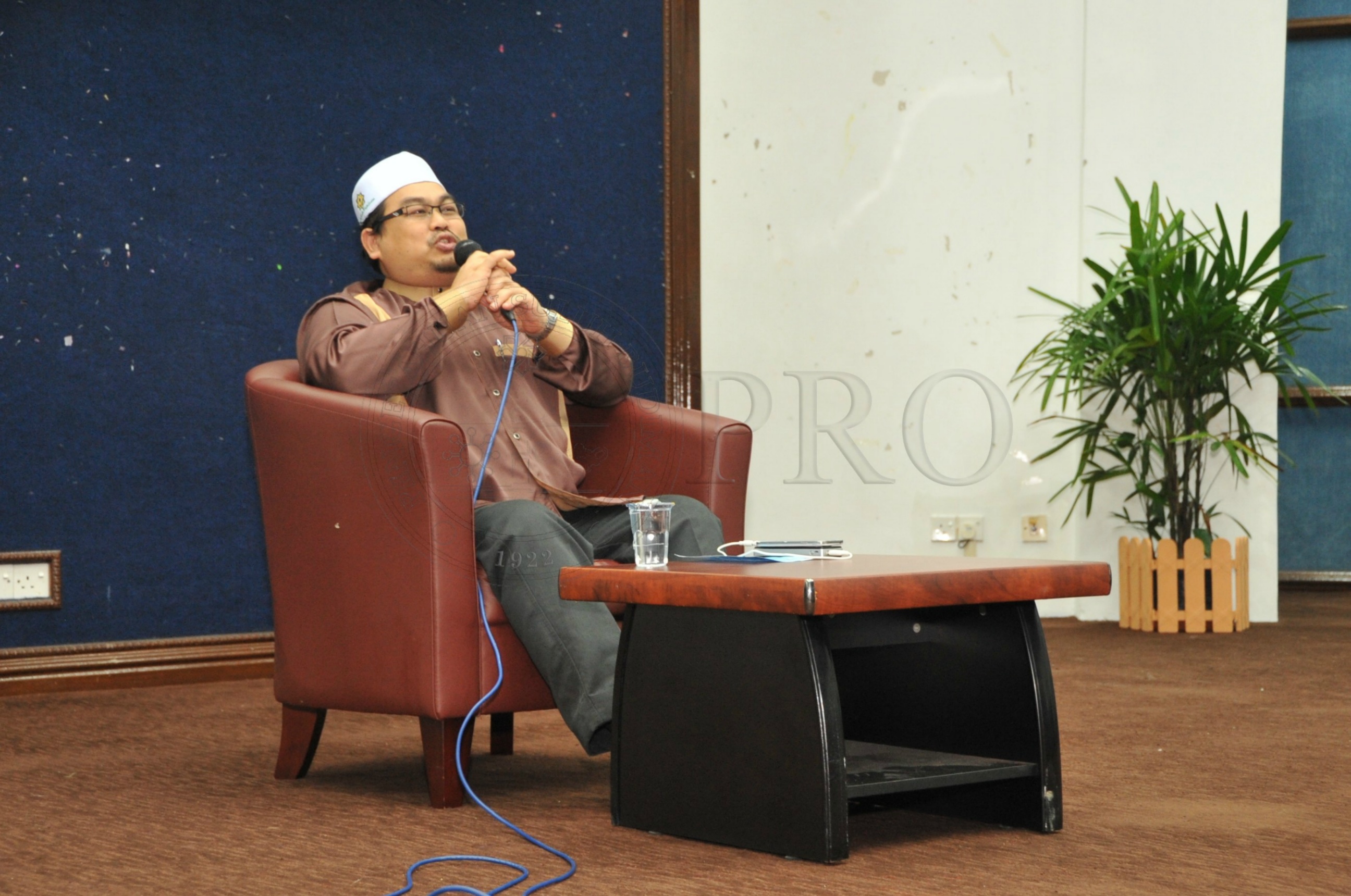 PRO 15 2 MAULIDUR PRO 4175